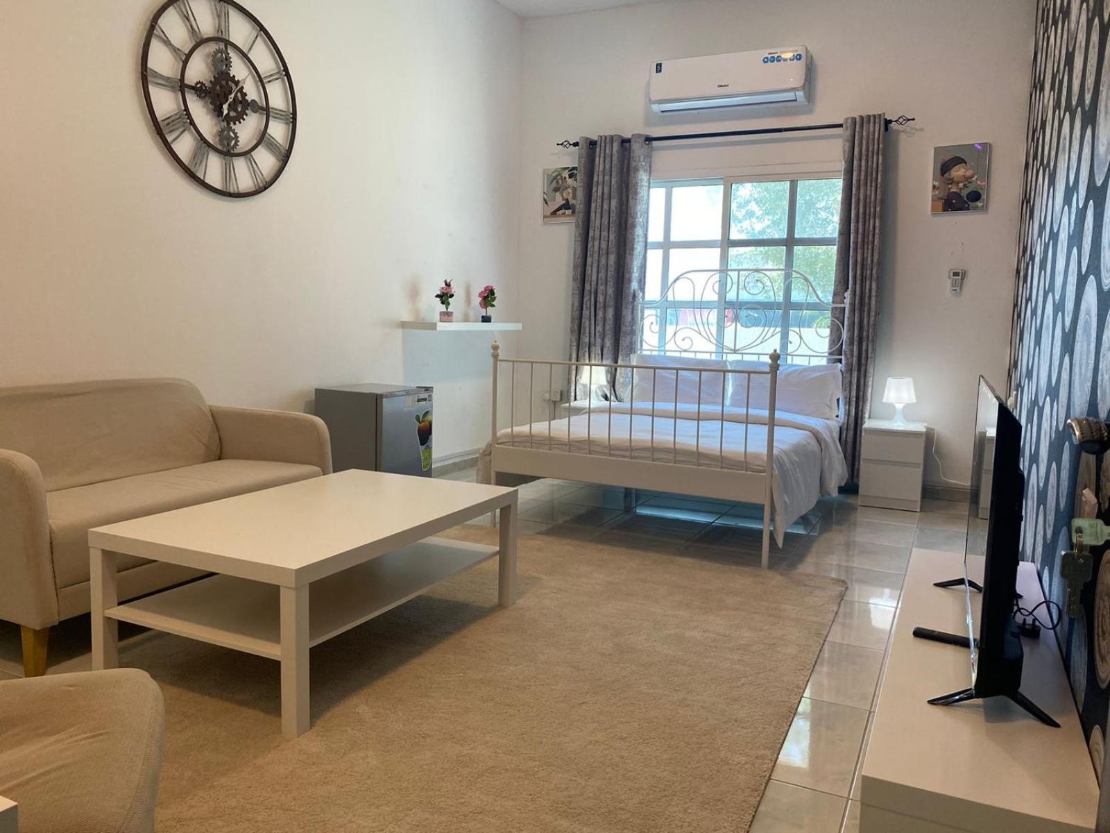 Comfortable Private Rooms In Compound Housing Dubai Exterior foto